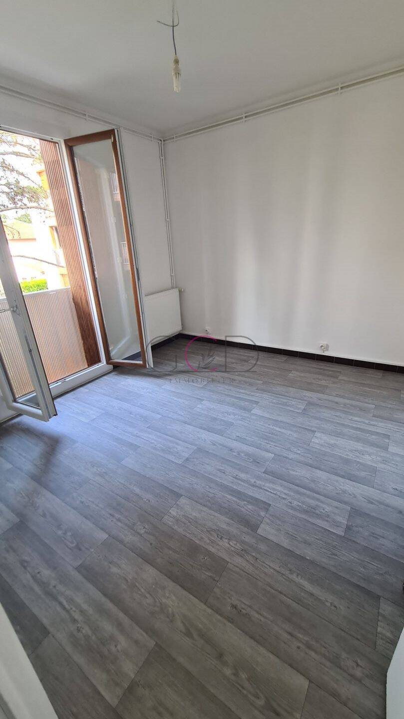 Appartement à louer, 29m², Aix-en-Provence