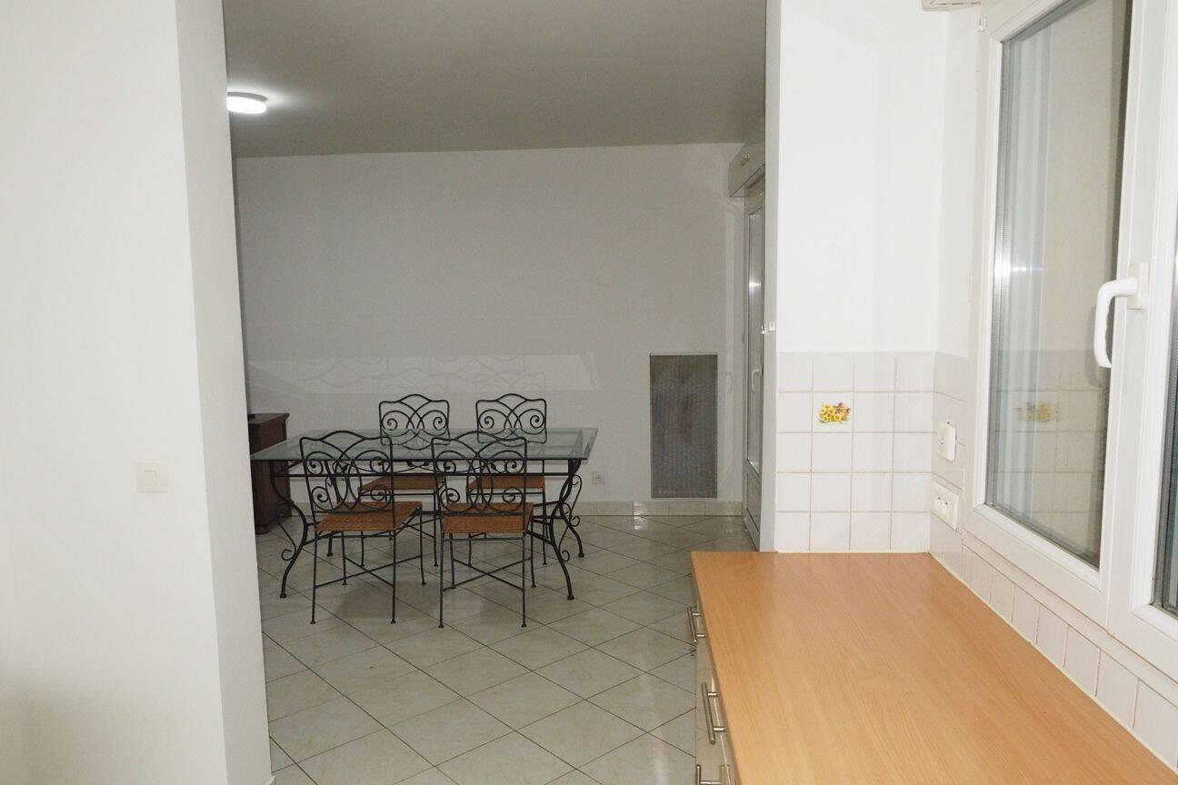 Appartement à louer, 61m², Villemandeur
