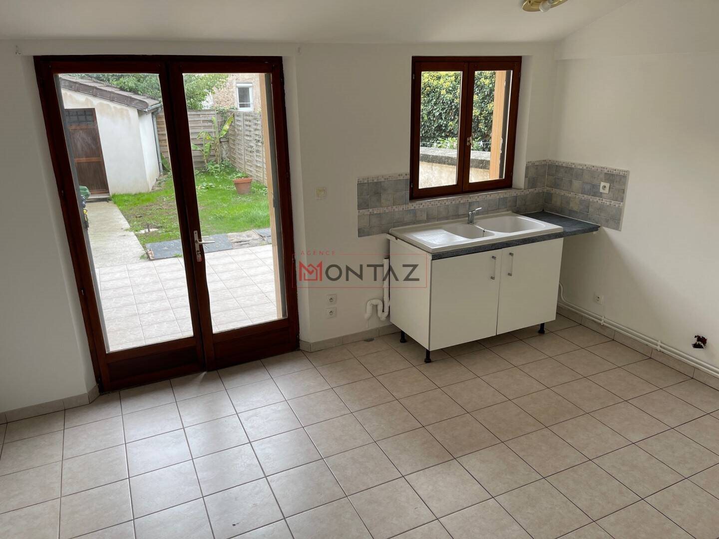 Maison à louer, 65m², Rebais