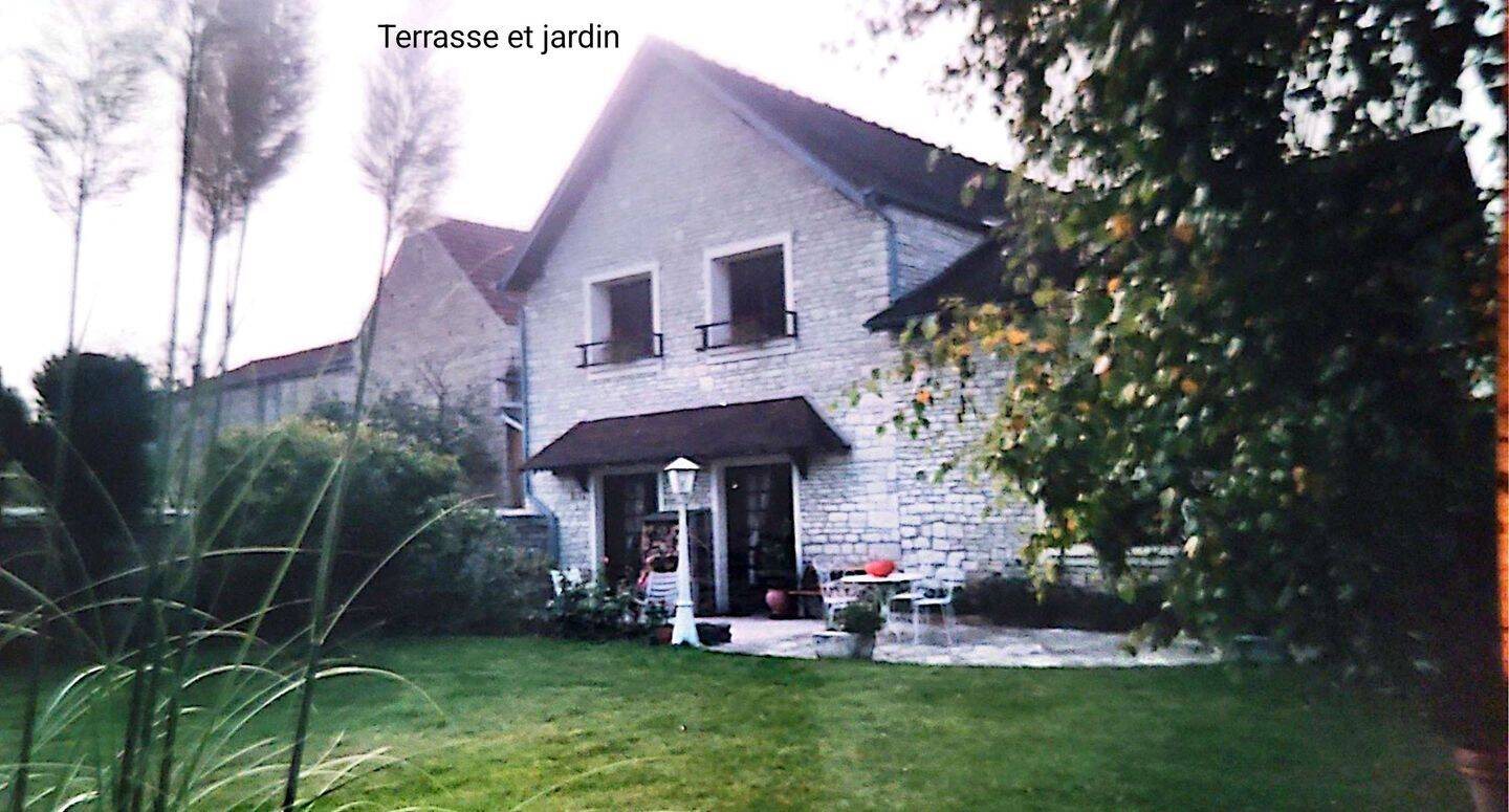 Maison à louer, 150m², Argenteuil-sur-Armançon