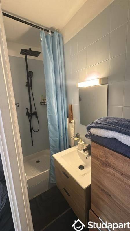 Appartement à louer, 28m², Paris 18ème