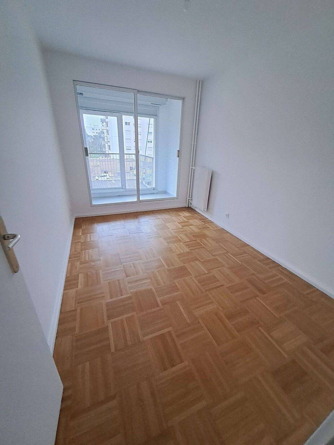 Appartement à louer, 76m², Ecully