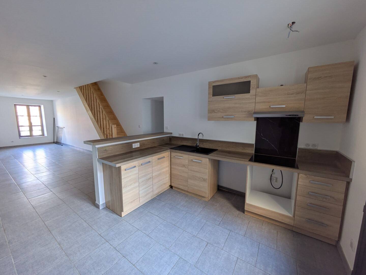 Appartement à louer, 85m², Pont-Saint-Esprit