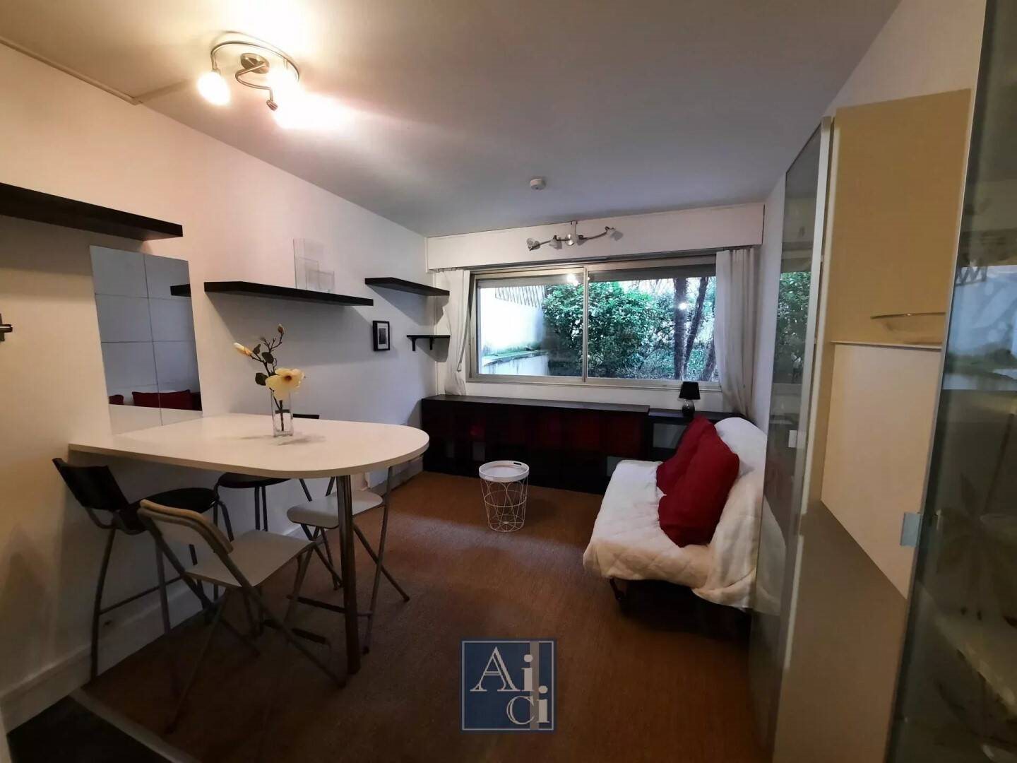 Appartement à louer, 17m², Paris 16ème