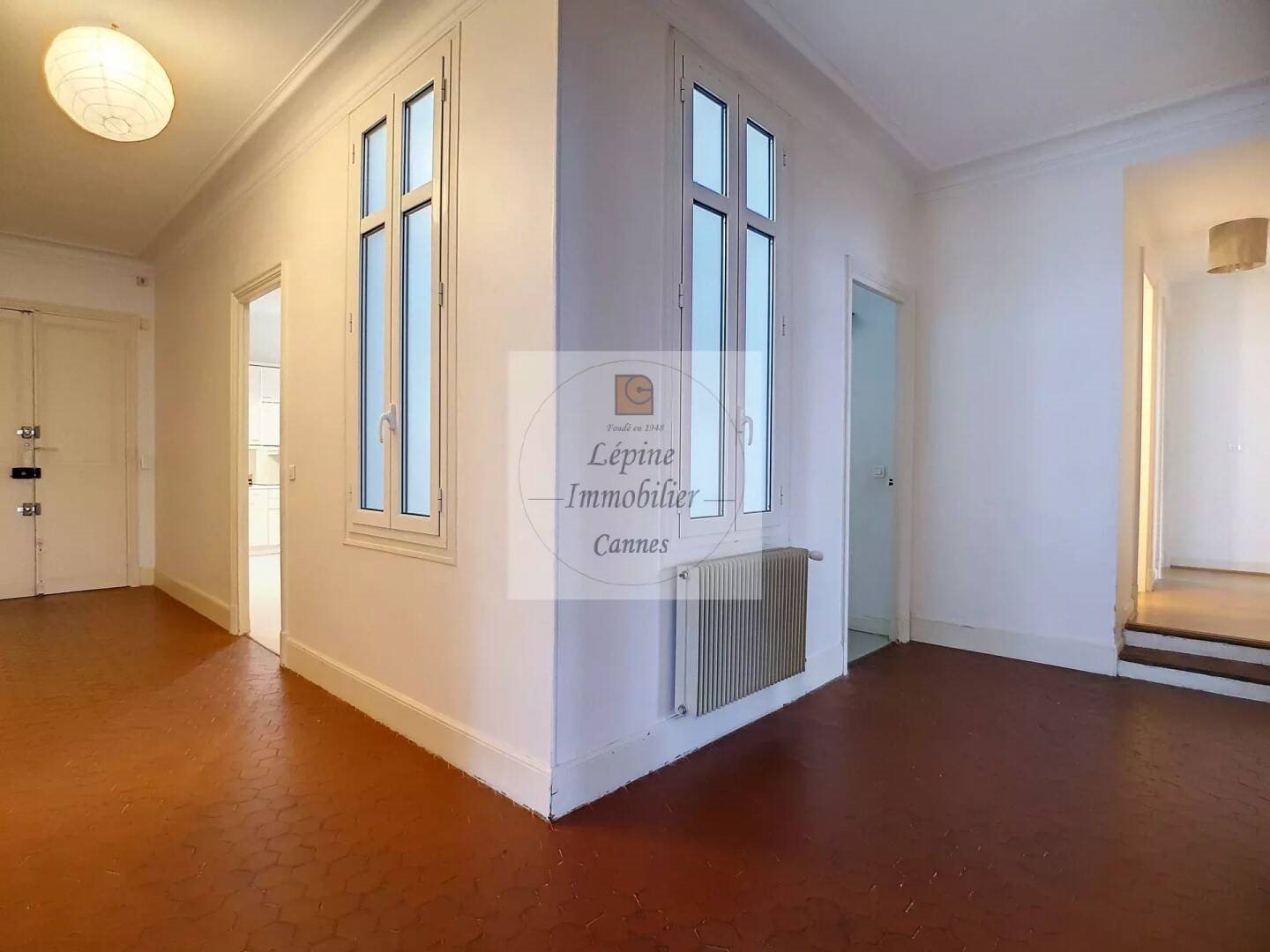 Appartement à louer, 169m², Cannes