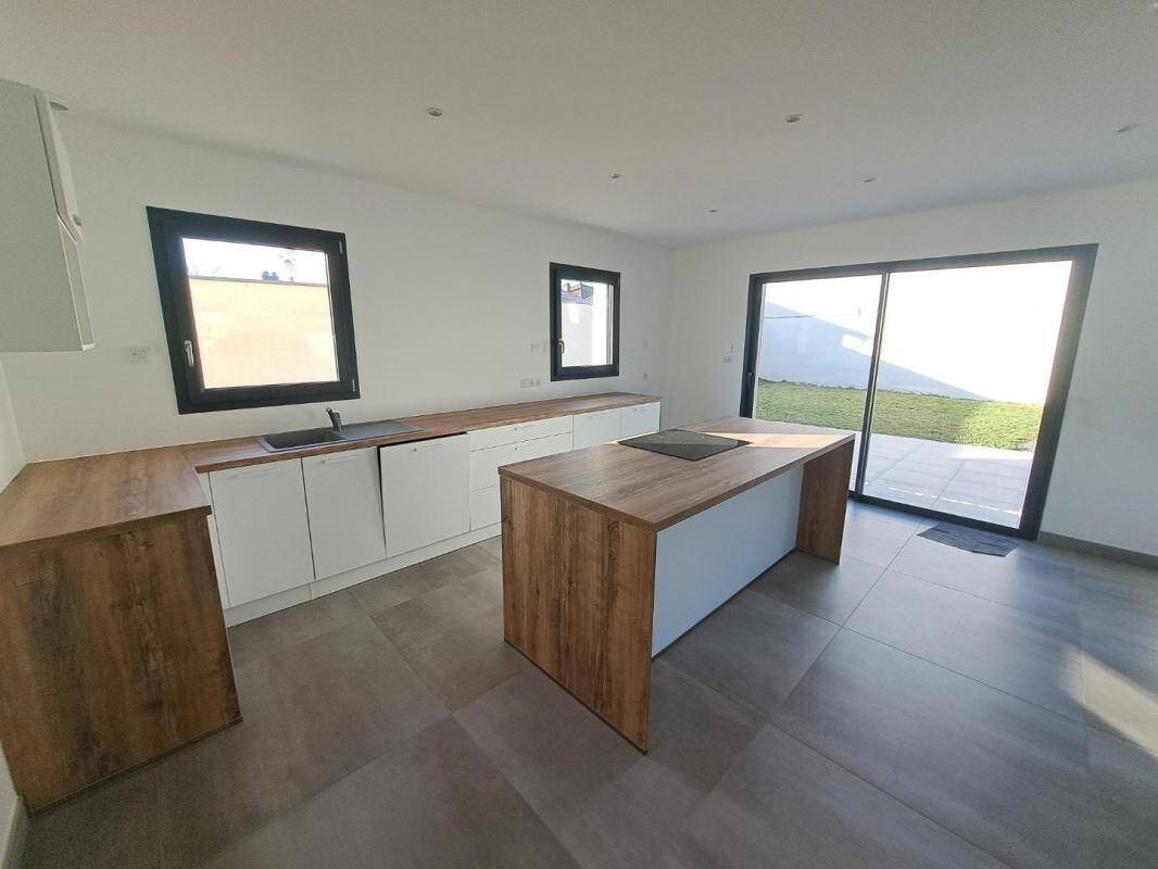 Maison à louer, 135m², Meyzieu