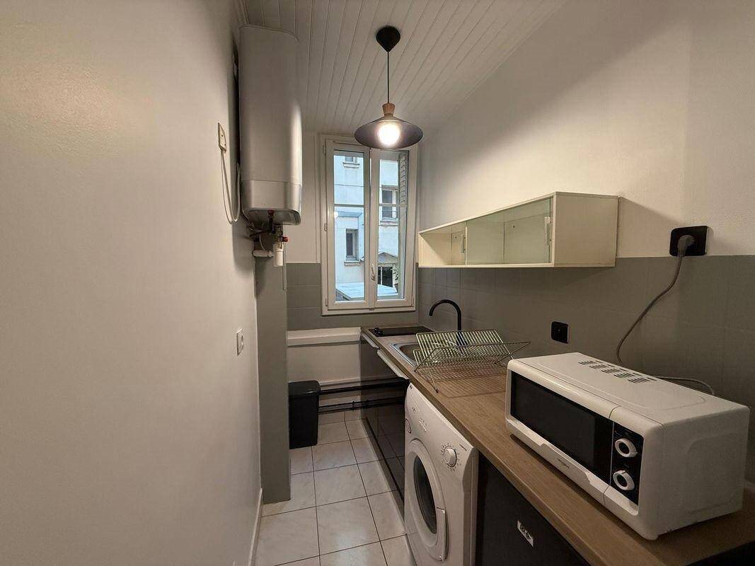 Appartement à louer, 28m², Courbevoie