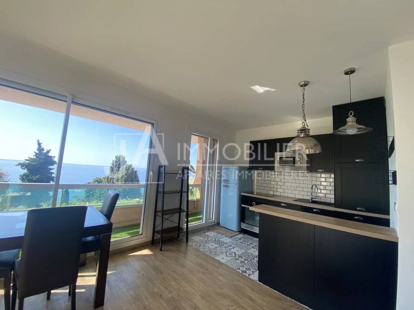 Appartement à louer, 40m², Roquebrune-Cap-Martin