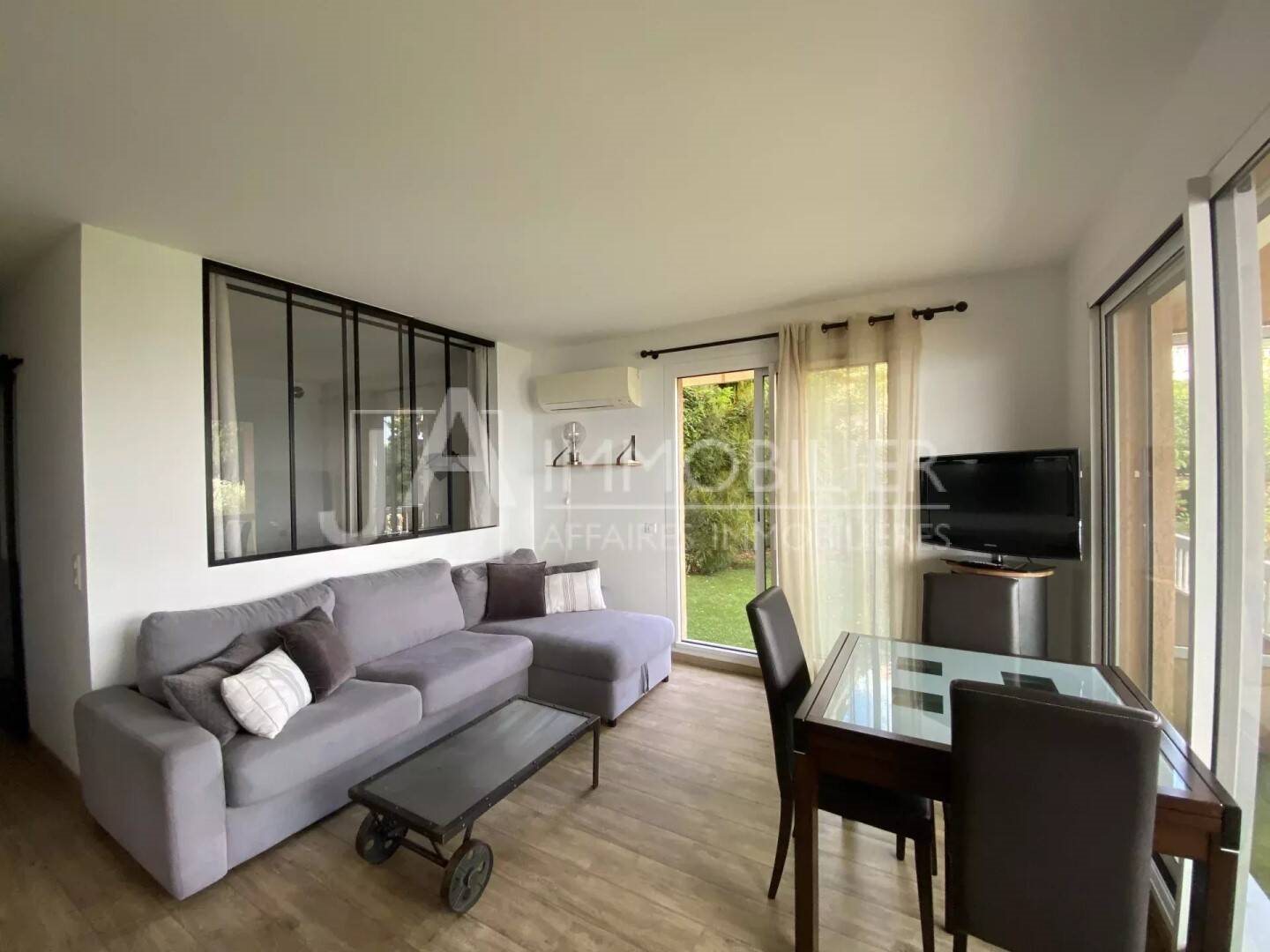 Appartement à louer, 40m², Roquebrune-Cap-Martin