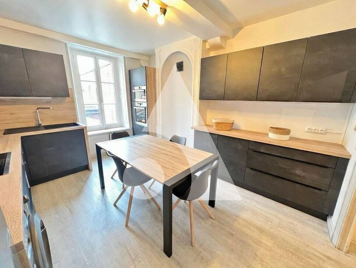 Appartement à vendre, 152m², Neufchâteau
