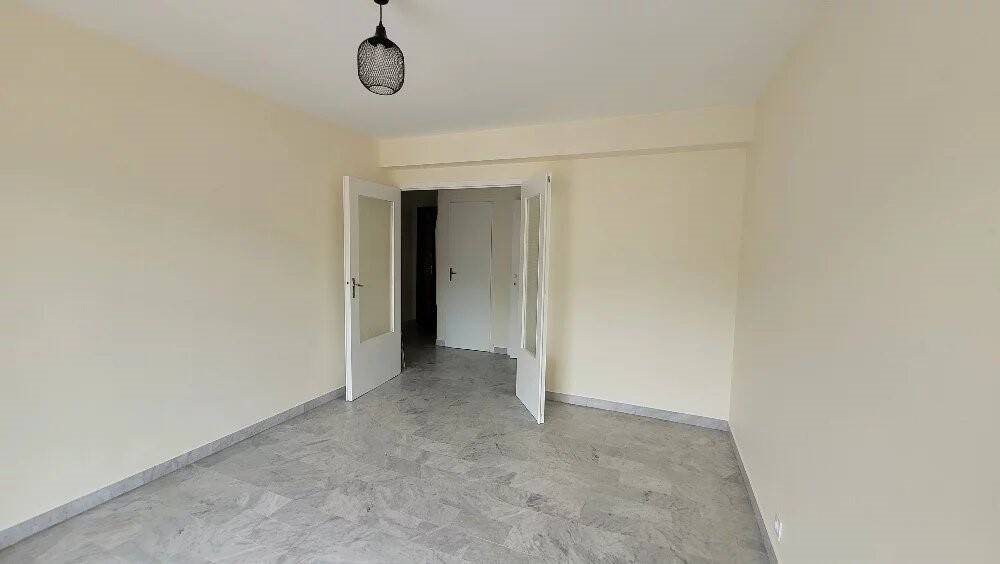 Appartement à louer, 33m², La Trinité