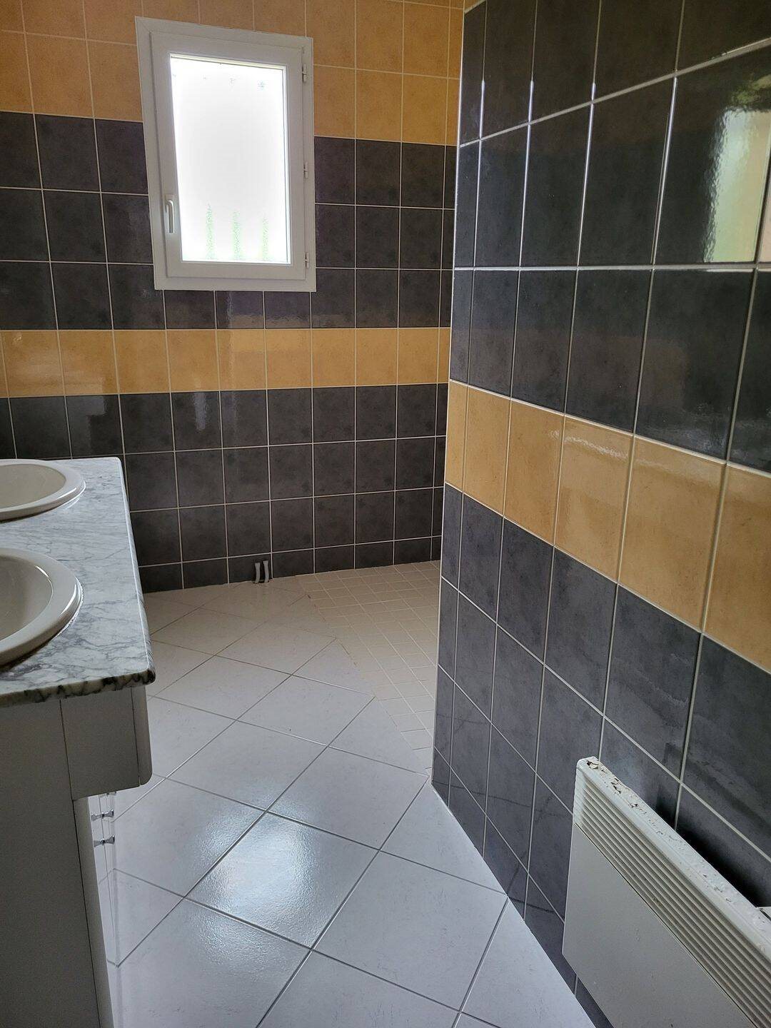 Maison à louer, 105m², Exideuil