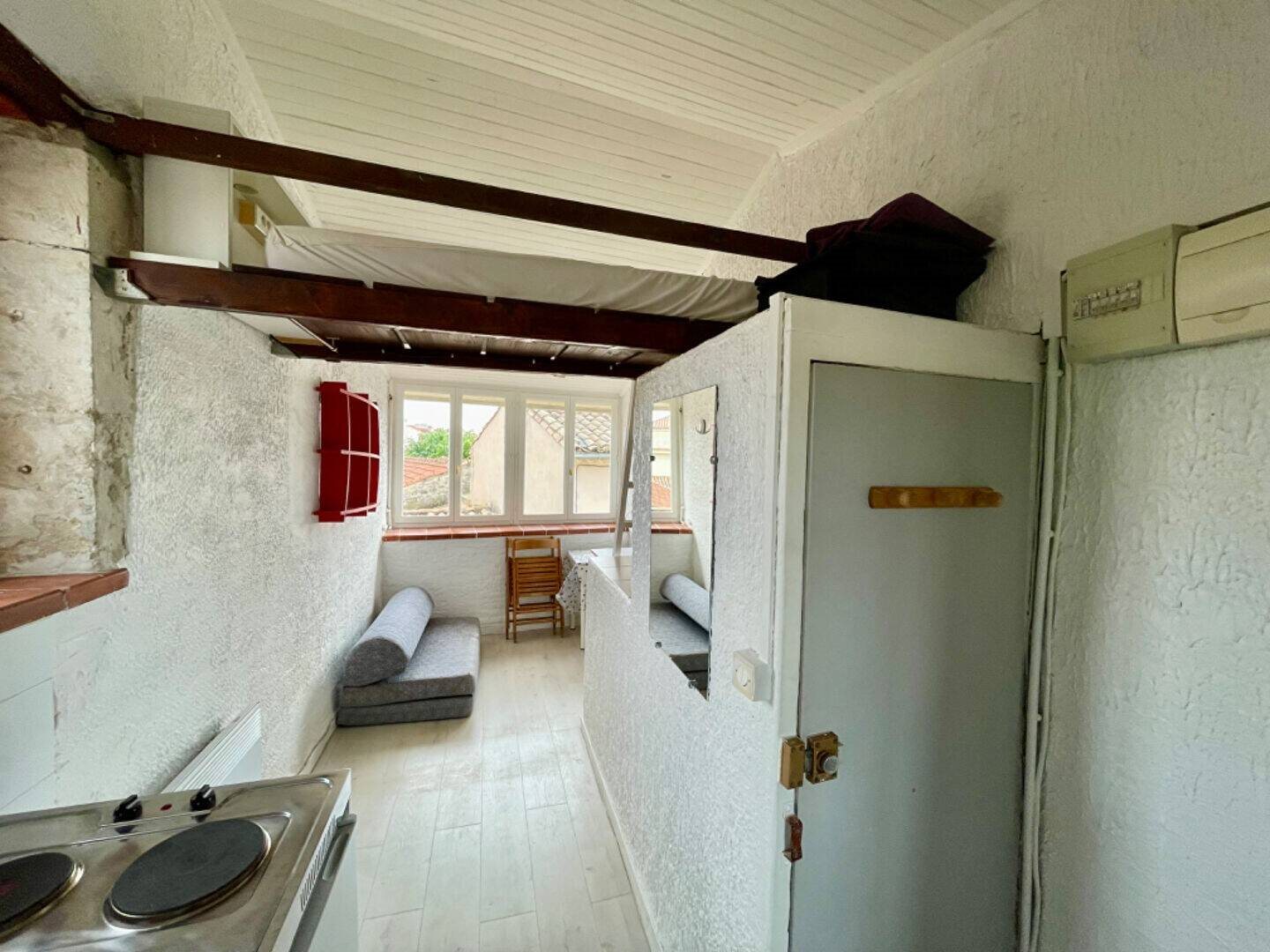 Appartement à louer, 10m², Nîmes