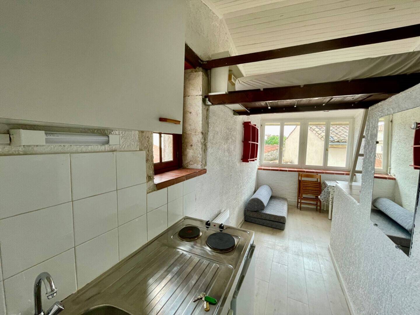 Appartement à louer, 10m², Nîmes