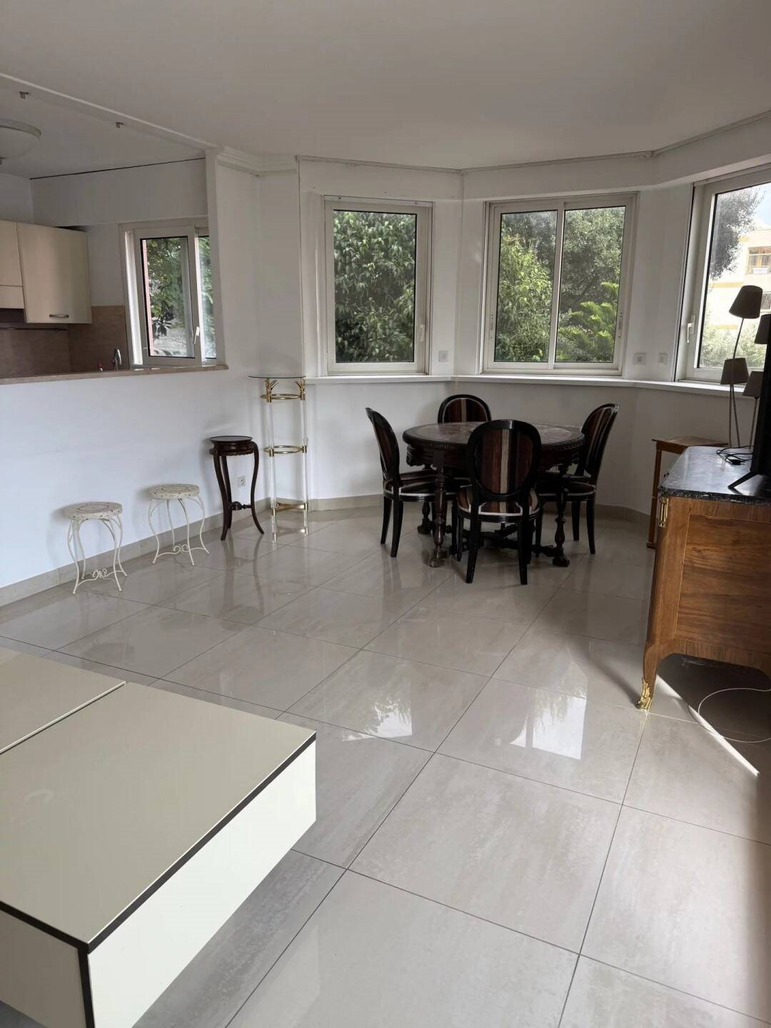 Appartement à louer, 70m², Beausoleil