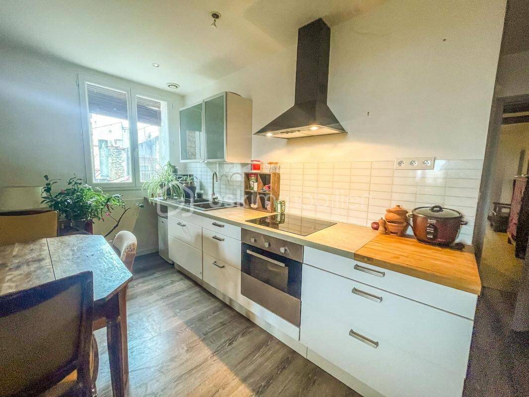 Appartement à vendre, 69m², Aubenas