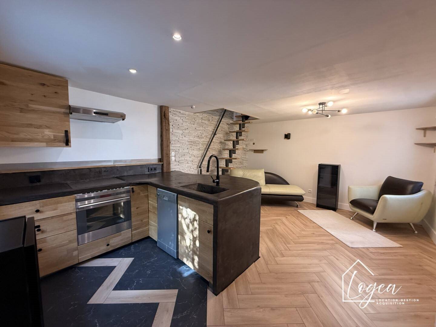 Maison à louer, 65m², Condé-Sainte-Libiaire