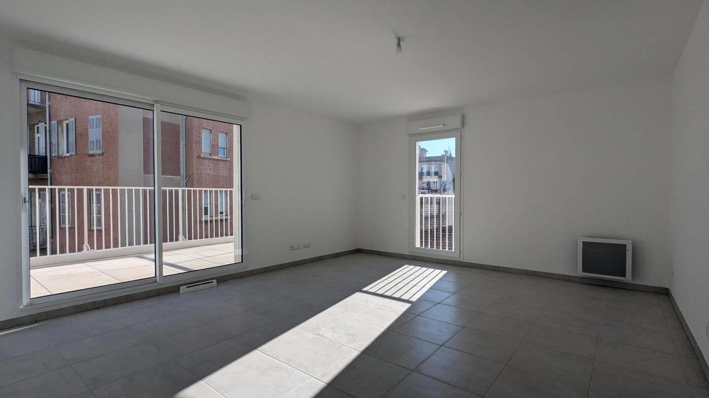 Appartement à louer, 70m², Marseille 8ème