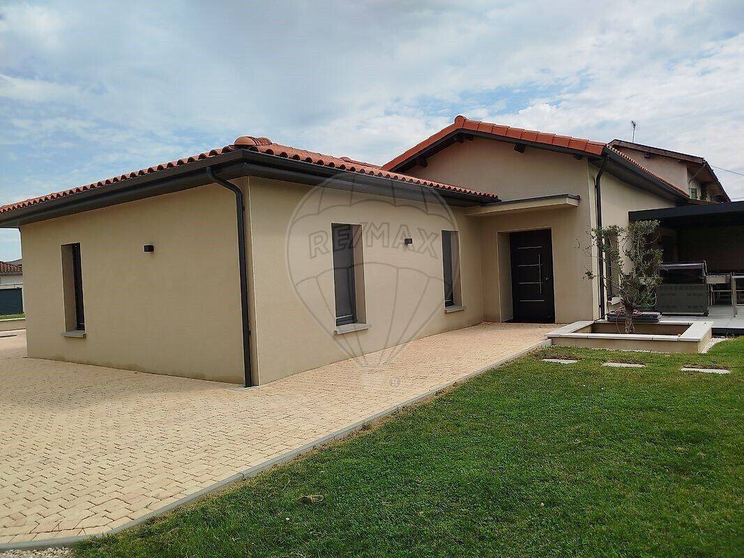 Maison à vendre, 178m², Sainte-Euphémie