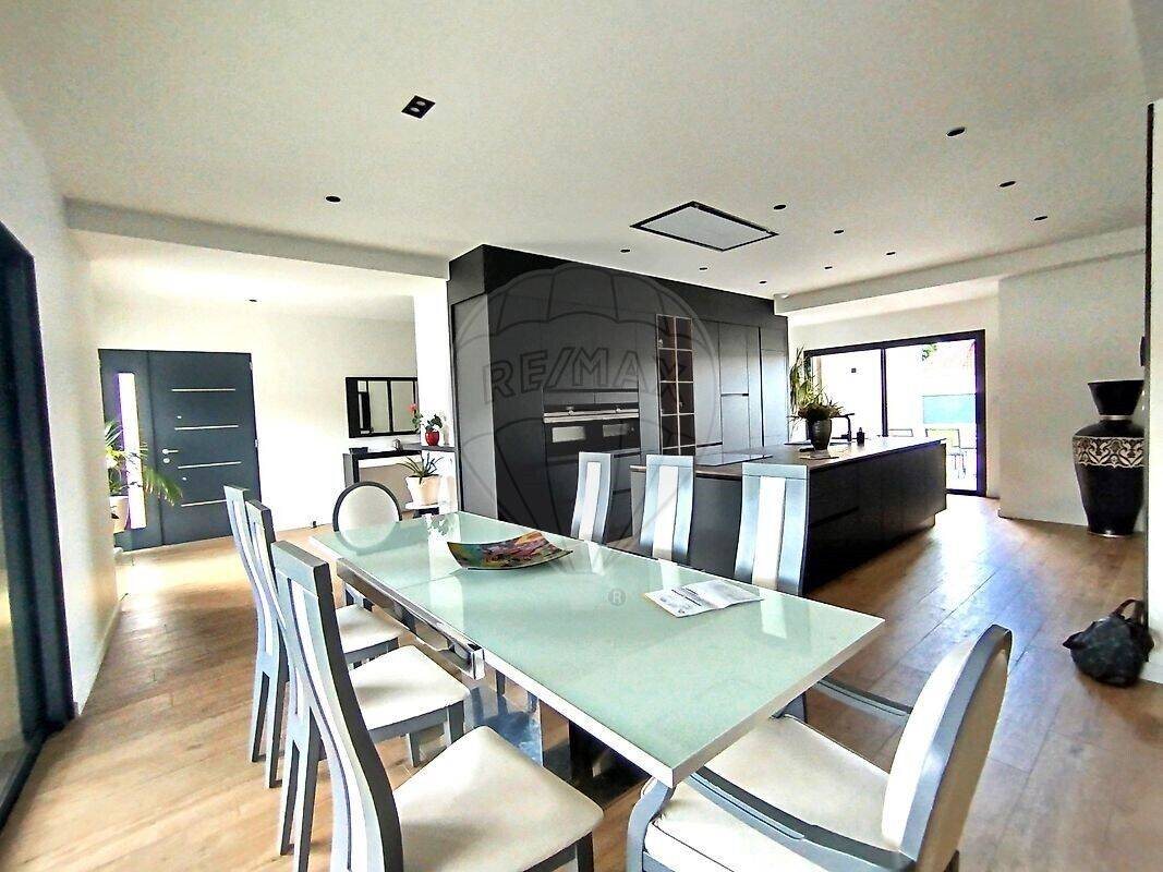 Maison à vendre, 178m², Sainte-Euphémie