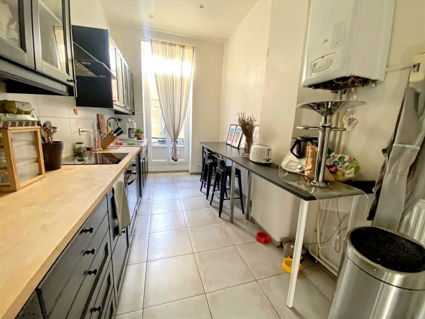 Appartement à louer, 145m², Marseille 6ème