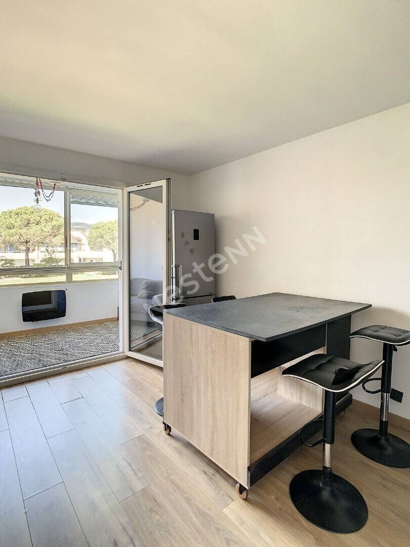 Appartement à louer, 35m², Mandelieu-la-Napoule