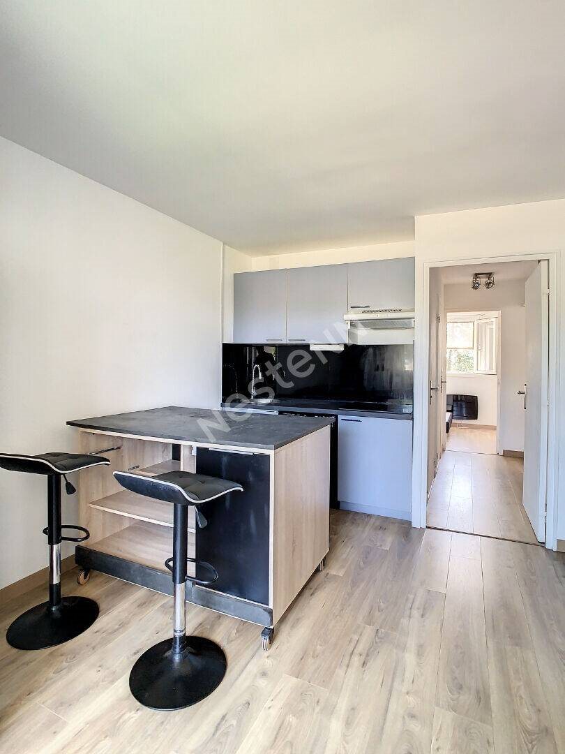 Appartement à louer, 35m², Mandelieu-la-Napoule