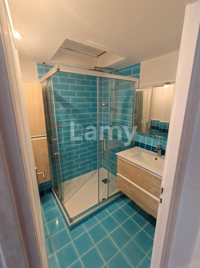 Appartement à louer, 32m², Paris 18ème