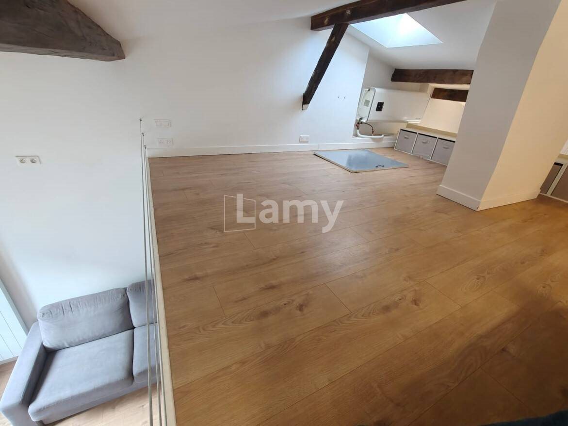 Appartement à louer, 32m², Paris 18ème
