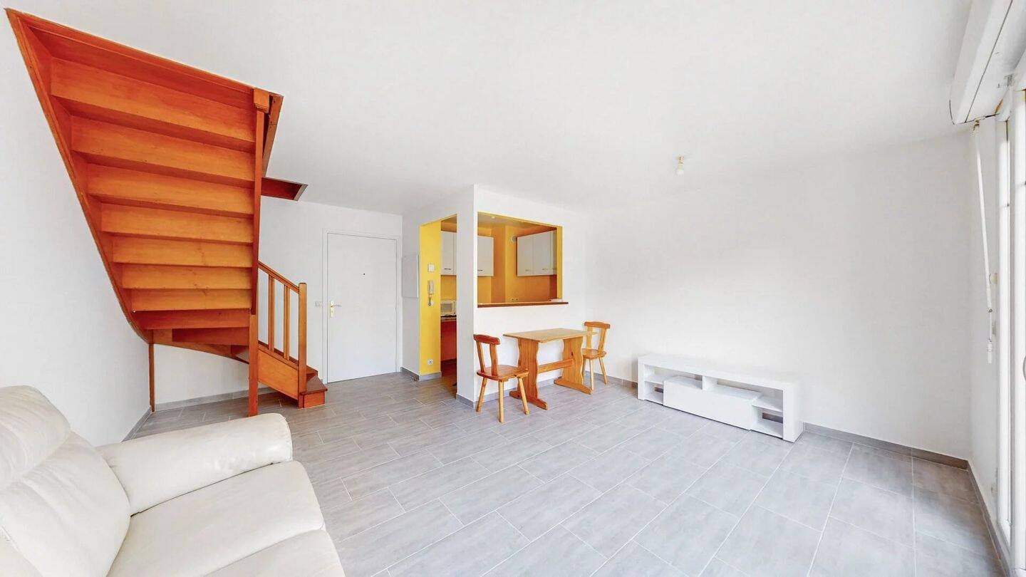 Appartement à louer, 44m², Emerainville