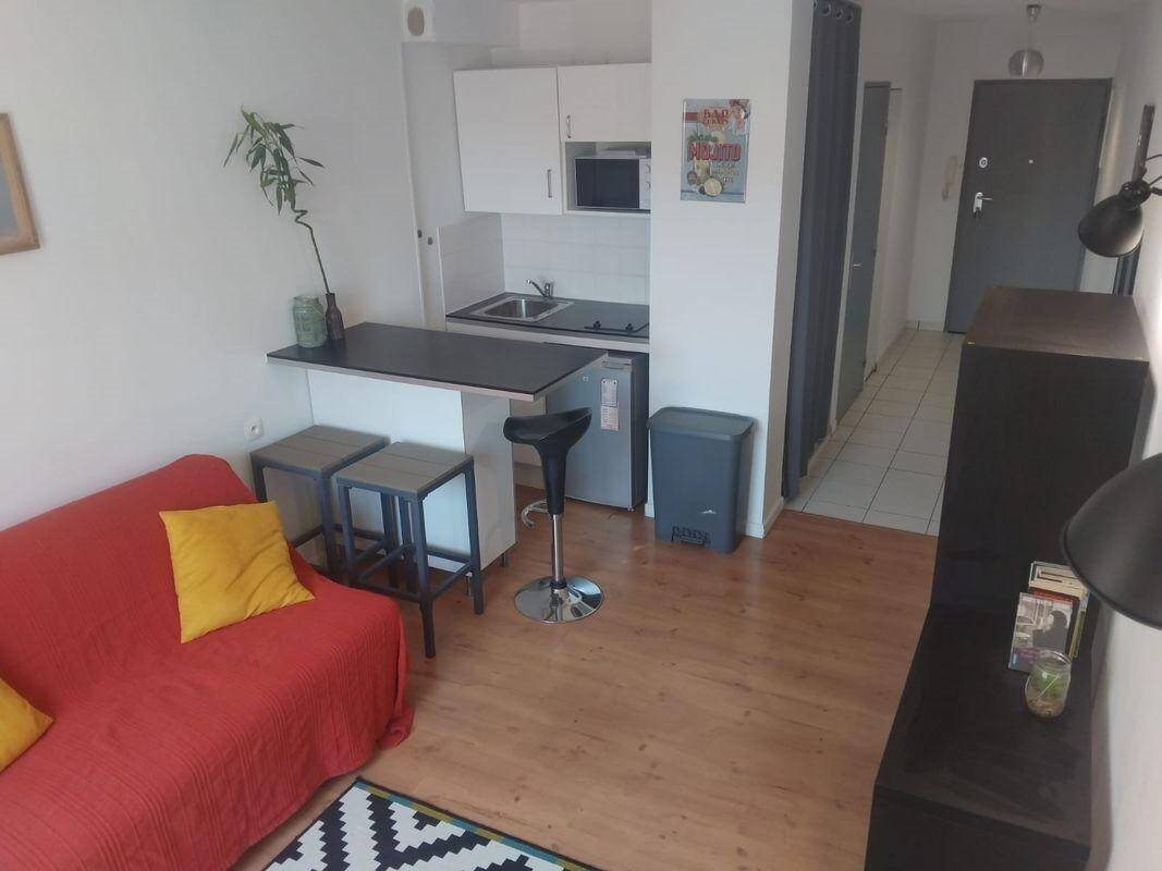 Appartement à louer, 24m², Marseille 5ème
