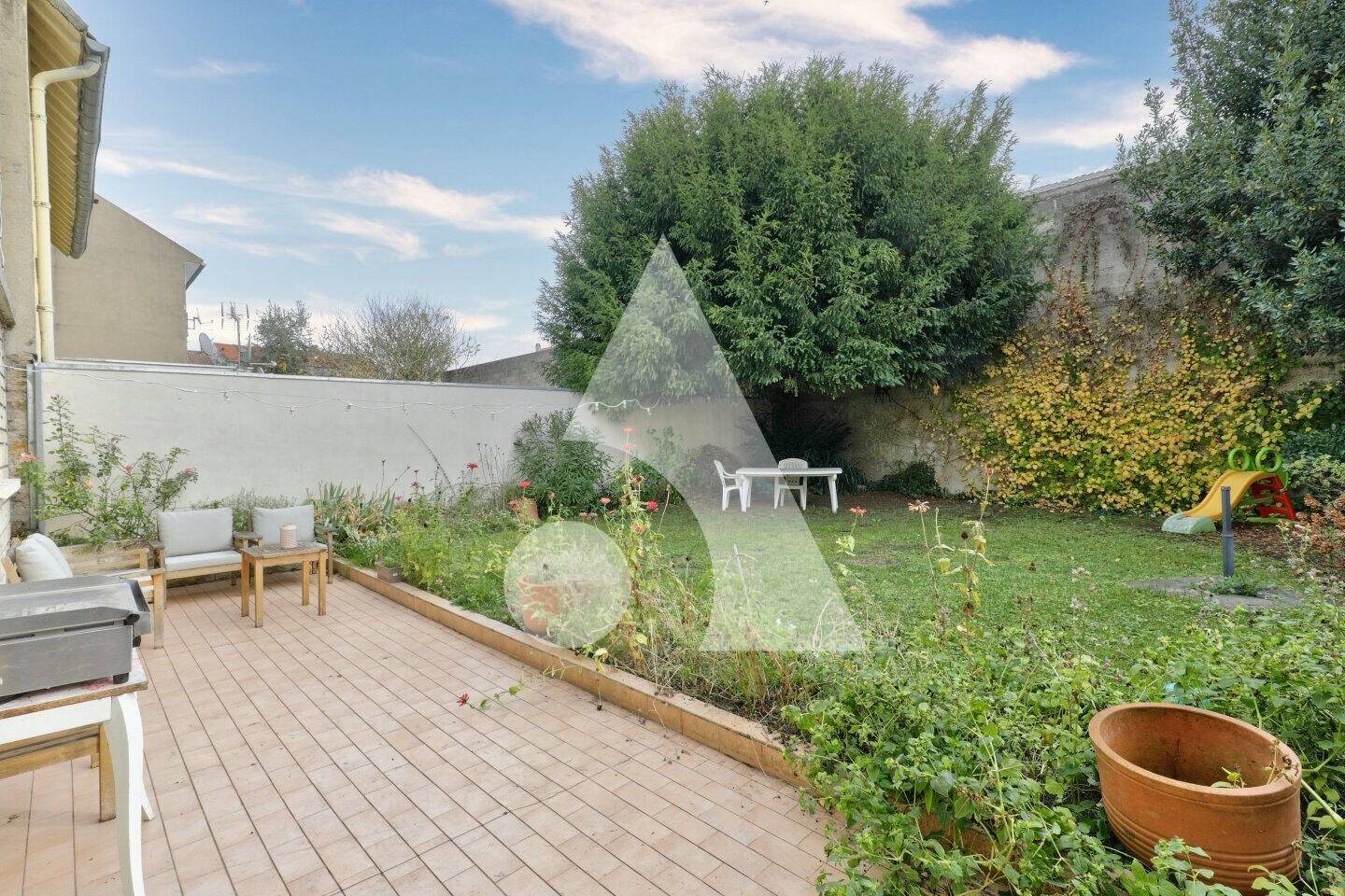 Maison à vendre, 220m², La Courneuve