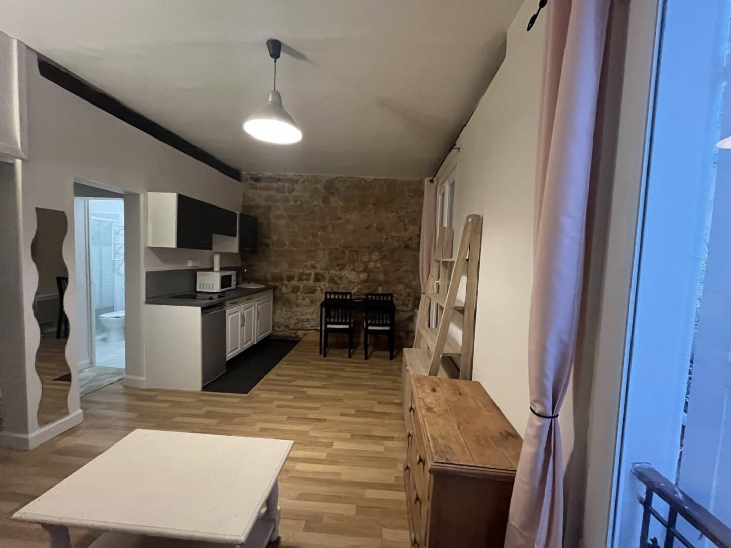 Appartement à louer, 23m², Paris 17ème