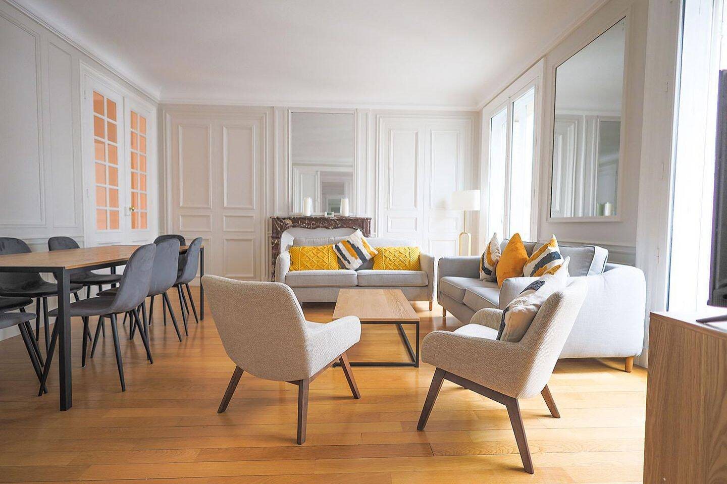 Appartement à louer, 150m², Paris 8ème