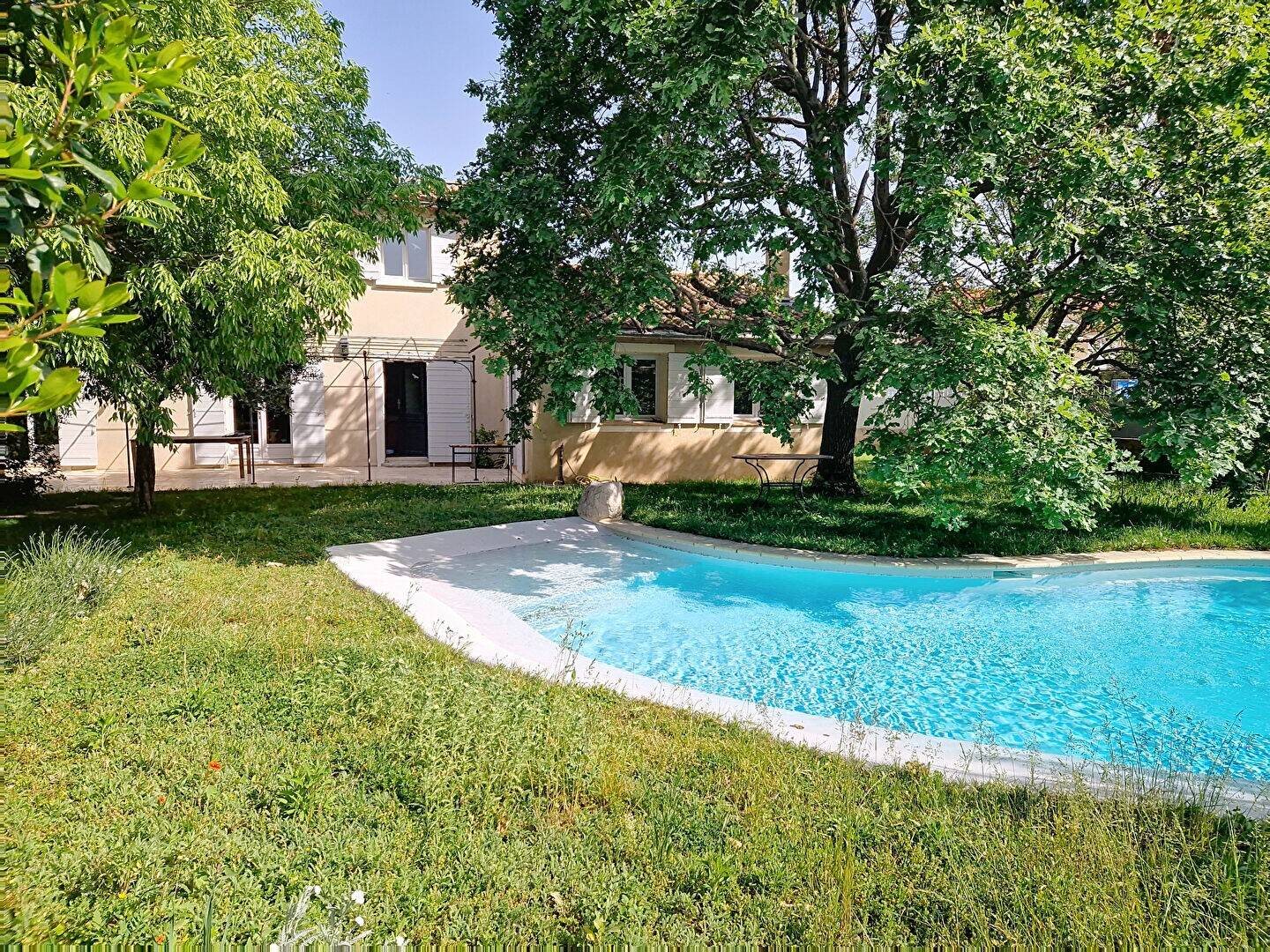 Maison à vendre, 177m², Villeneuve-lès-Avignon