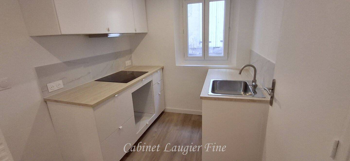 Appartement à louer, 69m², Marseille 1er