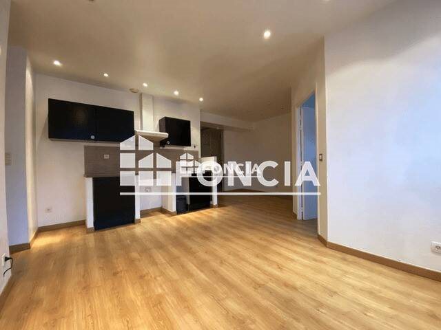 Appartement à louer, 40m², Marignane