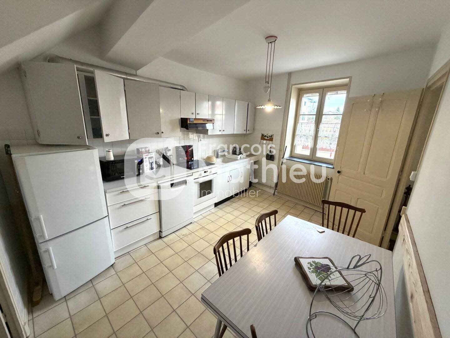Appartement à louer, 100m², Châtillon-sur-Chalaronne