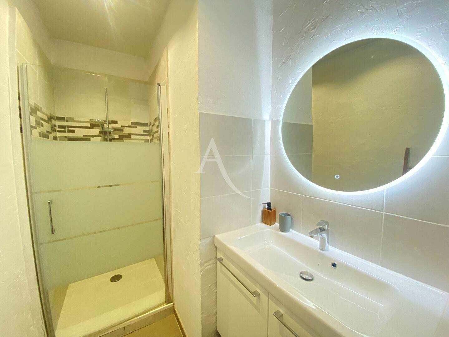 Appartement à louer, 35m², Nice