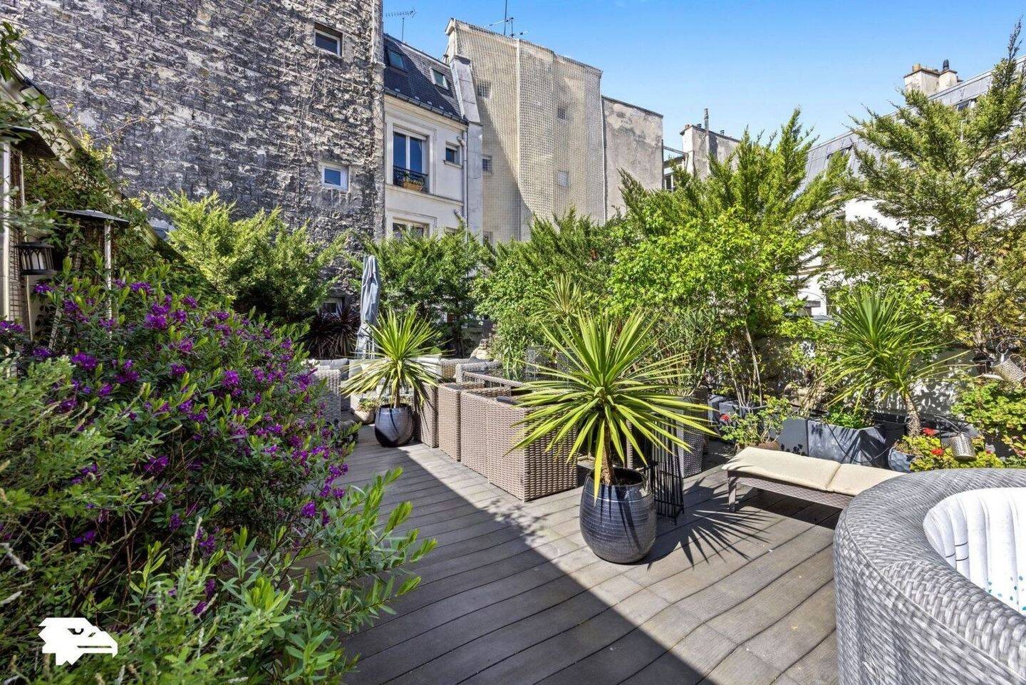 Maison à louer, 380m², Paris 10ème