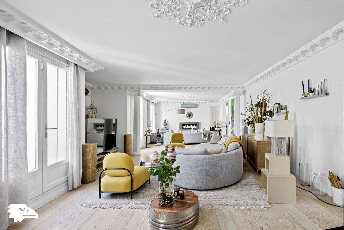 Maison à louer, 380m², Paris 10ème