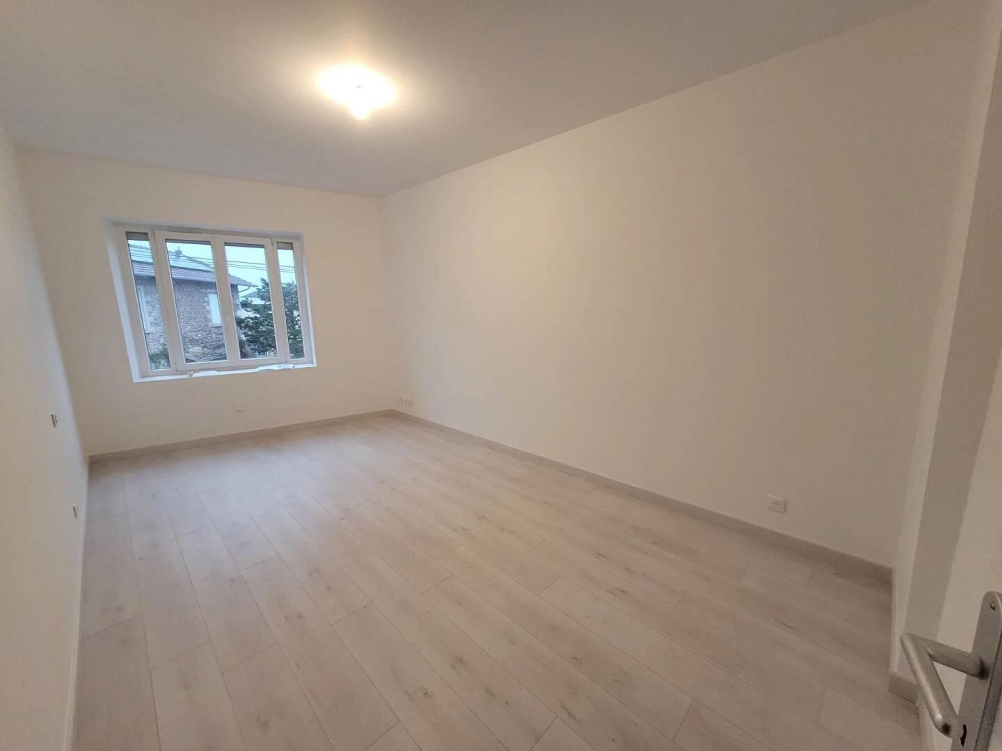 Appartement à louer, 81m², Villié-Morgon