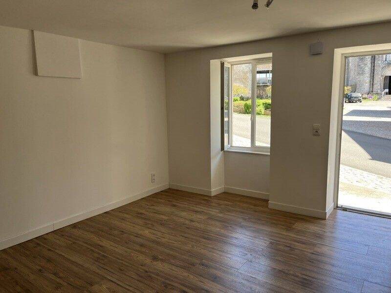 Maison à louer, 88m², Manot