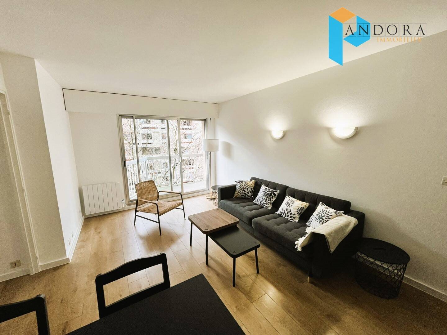 Appartement à louer, 45m², Paris 18ème
