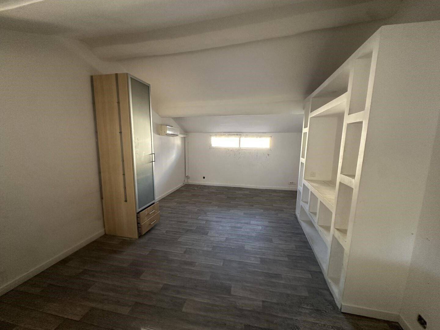 Appartement à louer, 39m², Marseille 6ème