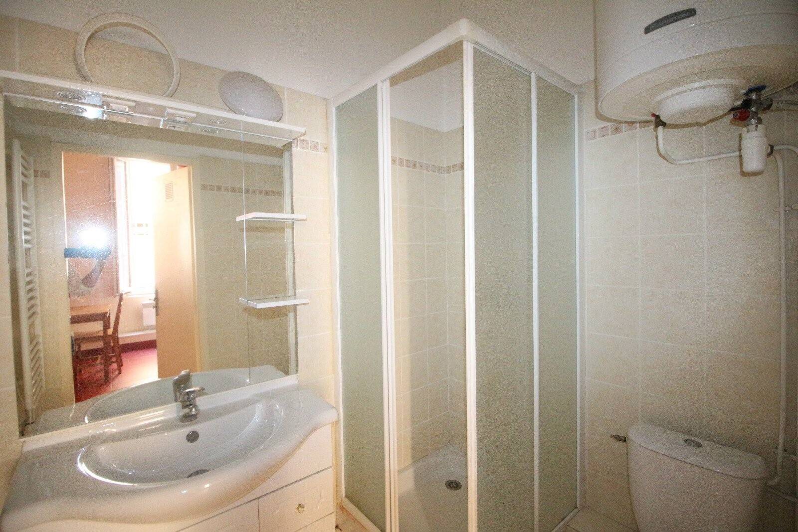 Appartement à louer, 23m², Marseille 5ème