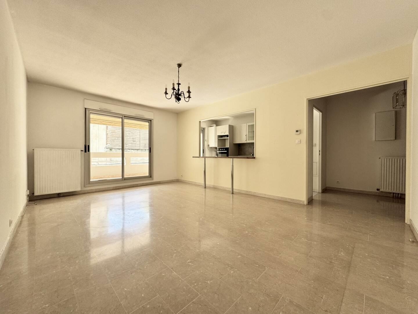 Appartement à louer, 81m², Nîmes