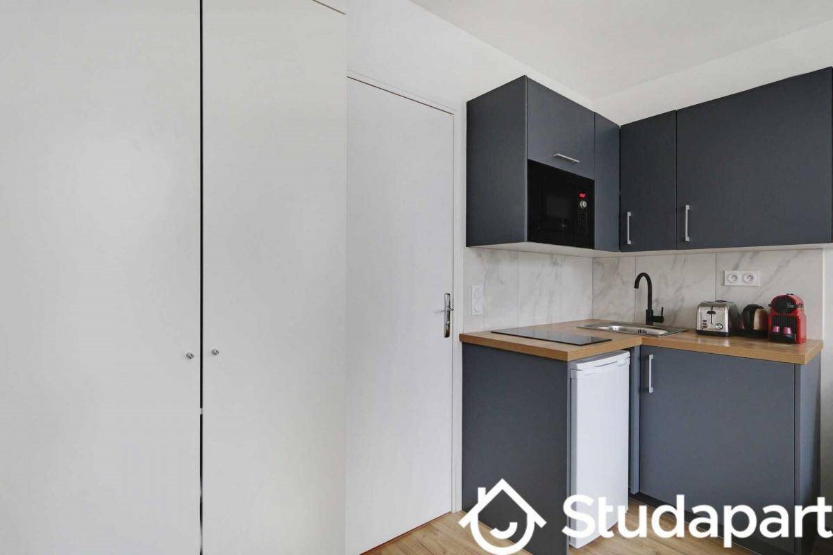 Appartement à louer, 14m², Paris 17ème