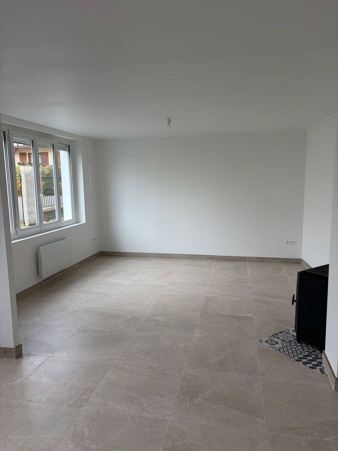 Maison à louer, 75m², Champillon