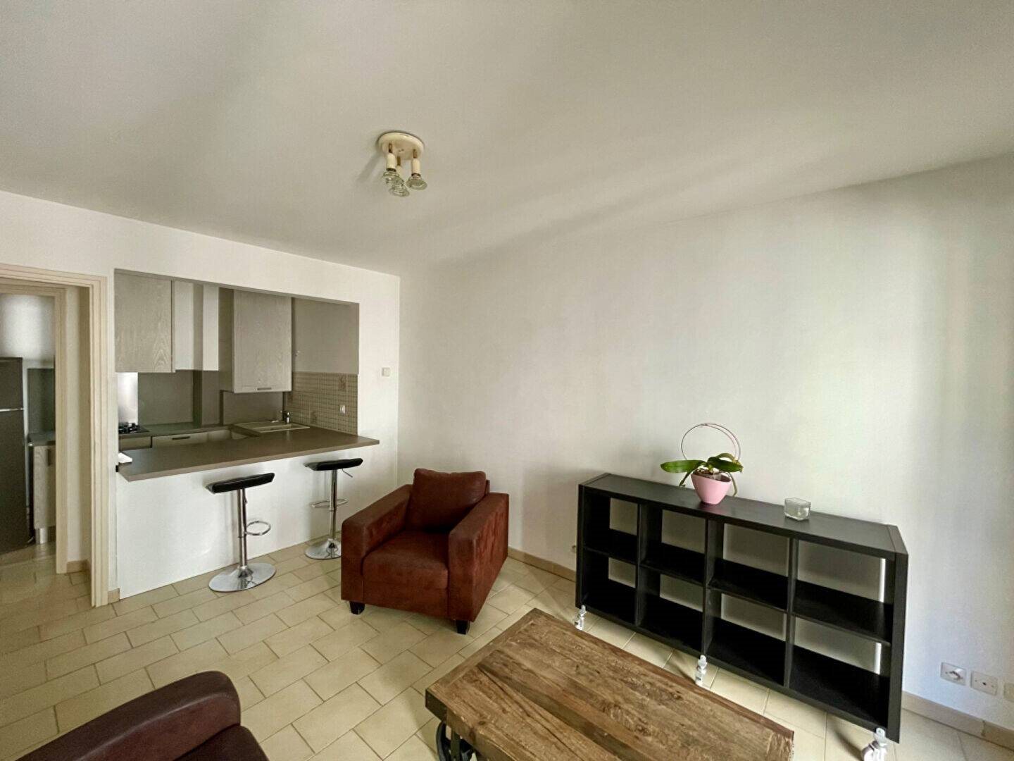 Appartement à louer, 42m², Nîmes